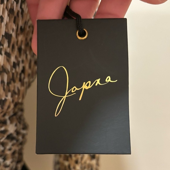 Japna - Leopard Print - Cropped Top - Picture 5 of 6